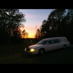 Hearse-Driving Posher